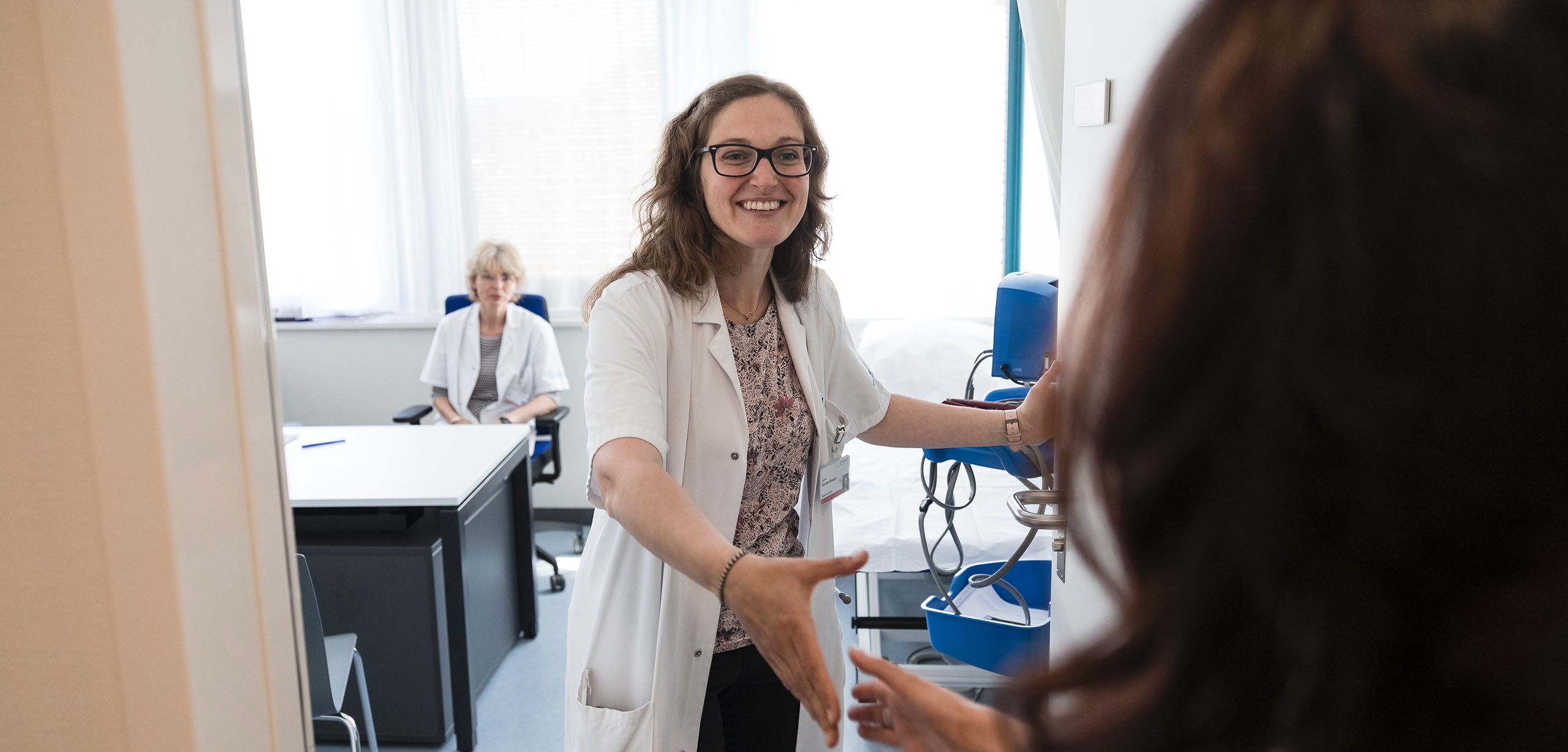 La docteure Sandra Van Den Broecke, pneumologue et somnologue, directrice du Centre de médecine du sommeil du Réseau hospitalier neuchâtelois. Photo: Guillaume Perret