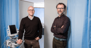 Le sénologue Alexis Léger et le psychiatre Yann Corminboeuf, médecin-adjoint au Service de liaison du Centre neuchâtelois de psychiatrie.
