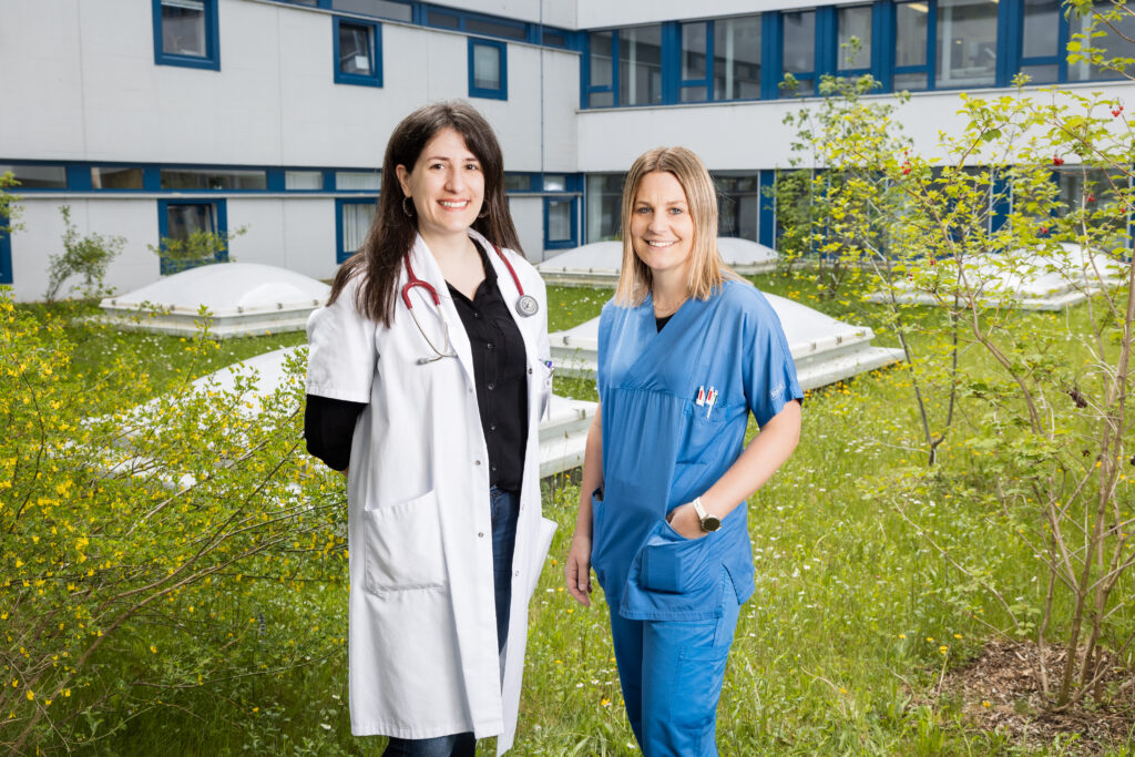 La docteure Monica Pinto (à g.) et Lauriane Donier, diététicienne, préviennent que la dénutrition engendre une perte de masse musculaire et donc une partie de la capacité du patient à résister au cancer. © Guillaume Perret